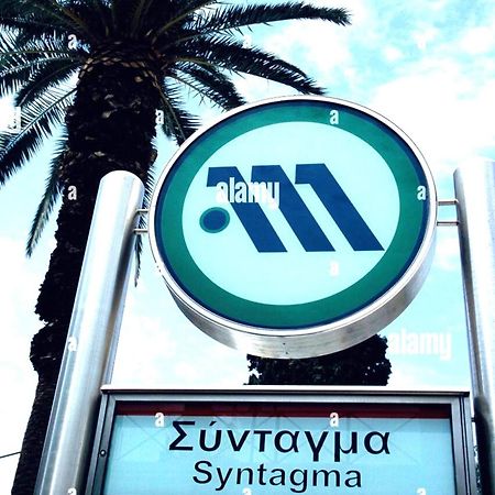26 Amalias Hotel Atenas Exterior foto